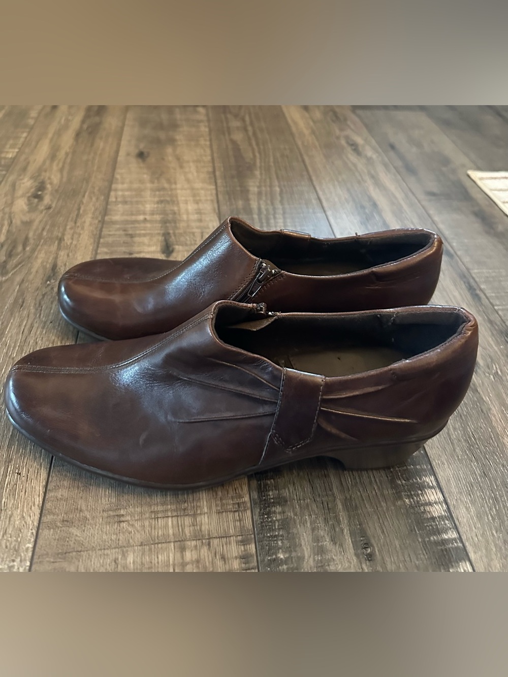 Clarks Brown Leather Side Zip Ruched Shootie Ankle Boot Women 11 NEW